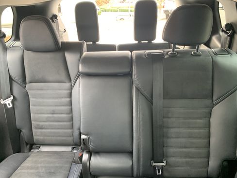 Used 2022 Mitsubishi Outlander SE image 22