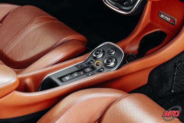 Used 2016 McLaren 570S Coupe RWD image 30