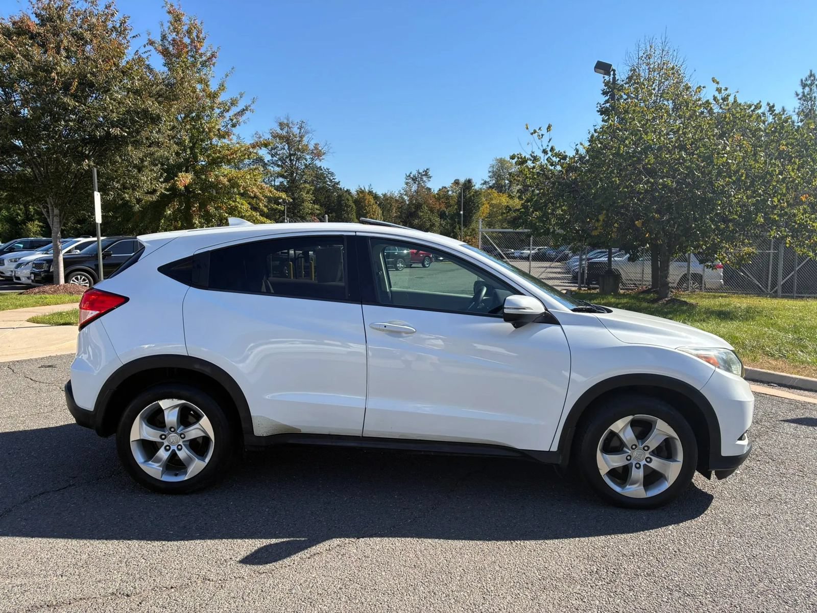 Used 2016 Honda HR-V EX image 15