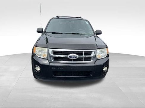 Used 2011 Ford Escape XLT w/ 202A Rapid Spec Order Code FWD image 2