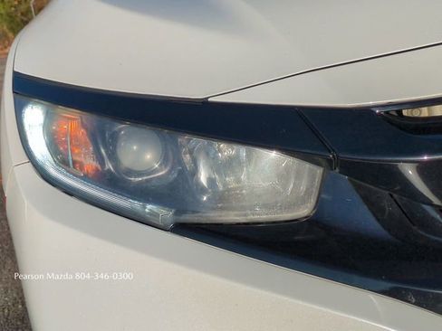 Used 2019 Honda Civic Sport image 11