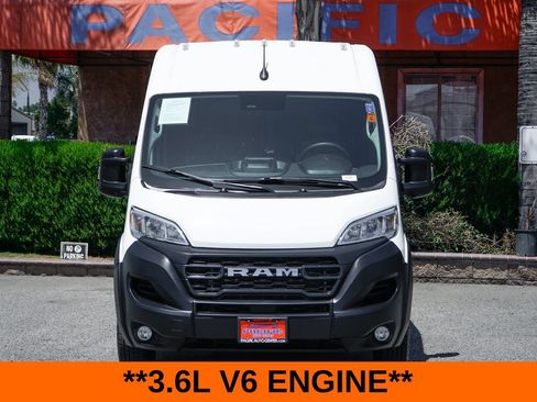 Used 2025 RAM ProMaster 2500 w/ Convenience Group FWD image 3
