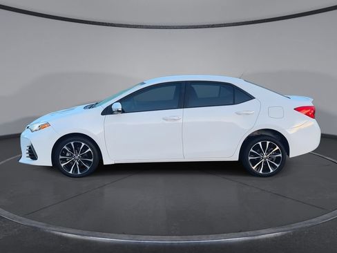 Used 2018 Toyota Corolla SE FWD image 5
