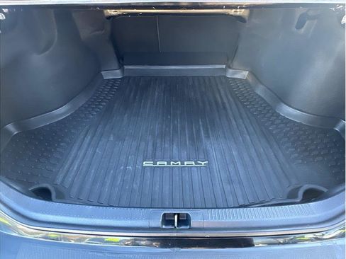 Used 2022 Toyota Camry SE image 7