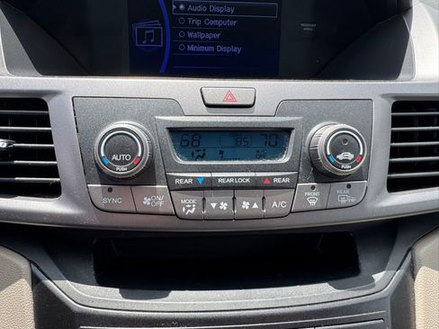 Used 2013 Honda Odyssey EX image 19