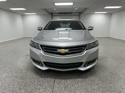 Used 2019 Chevrolet Impala LT w/ LT Leather Package FWD image 3