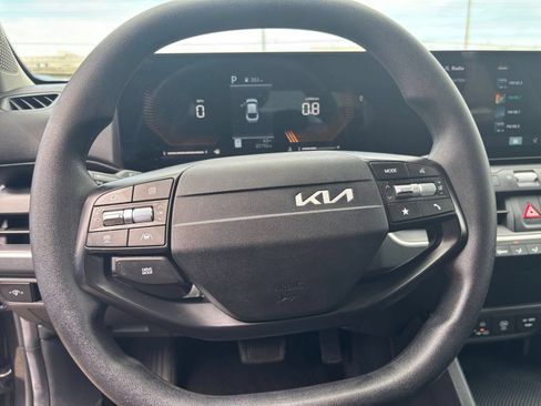 Used 2025 Kia K4 FWD image 27