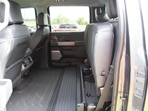 Used 2026 Ford F250 Lariat w/ Chrome Package AWD/4WD image 7