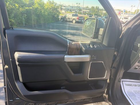 Used 2020 Ford F150 Lariat w/ Equipment Group 502A Luxury AWD/4WD image 12