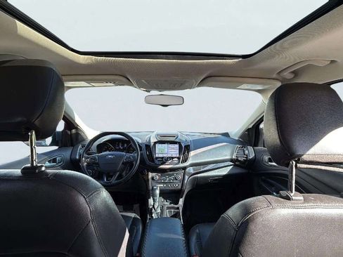 Used 2018 Ford Escape Titanium image 9