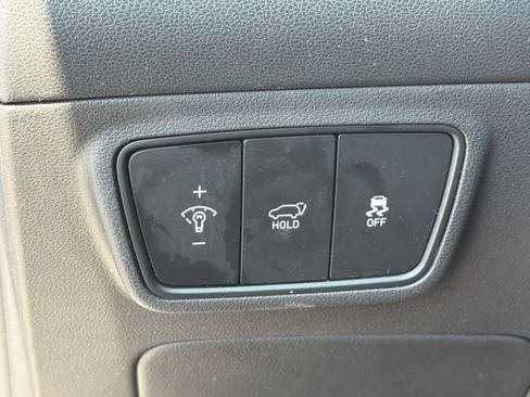 Certified 2024 Hyundai Tucson Limited AWD/4WD image 36