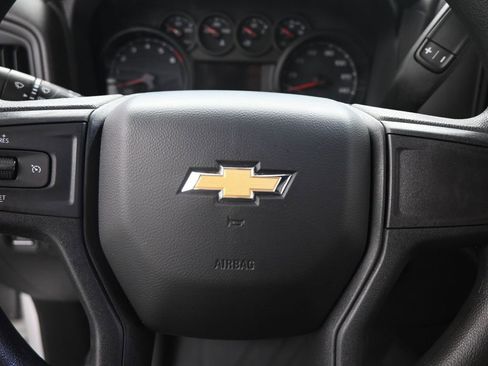 Used 2022 Chevrolet Silverado 2500 Custom w/ Custom Convenience Package image 10