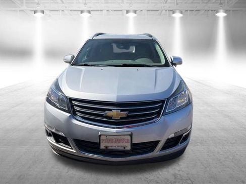 Used 2017 Chevrolet Traverse LT AWD/4WD image 2