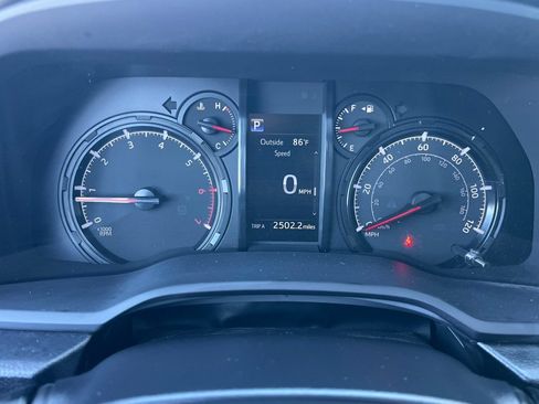 Used 2021 Toyota 4Runner SR5 Premium w/ Moonroof Package AWD/4WD image 26