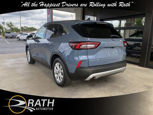 Used 2024 Ford Escape Active FWD image 8