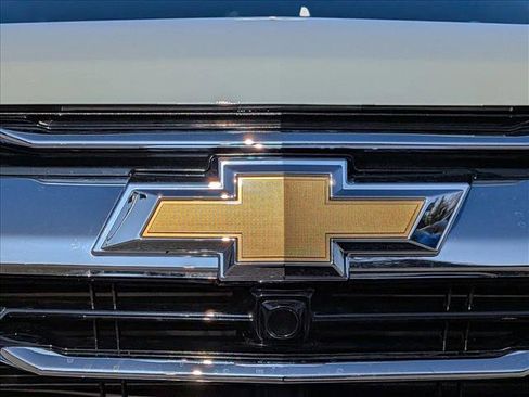 New 2026 Chevrolet Equinox LT image 17