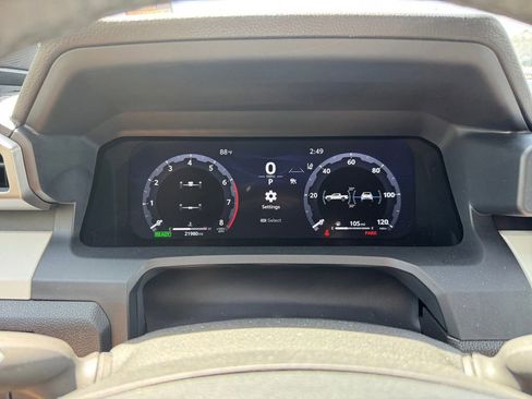 Used 2024 Toyota Tacoma TRD Off-Road w/ TRD Off Road Upgrade Package AWD/4WD image 29