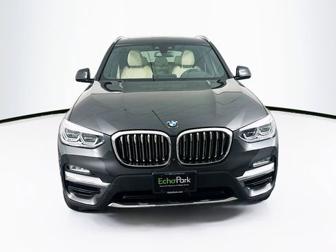 Used 2019 BMW X3 xDrive30i w/ Executive Package AWD/4WD image 2