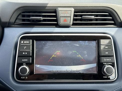 Used 2025 Nissan Versa SV image 22