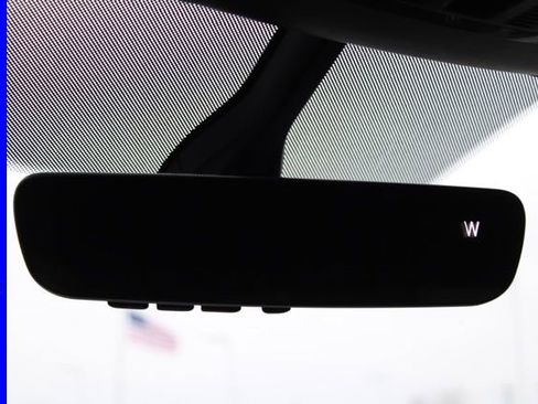 Used 2022 Volkswagen Atlas Cross Sport SE w/ Panoramic Sunroof Package image 49