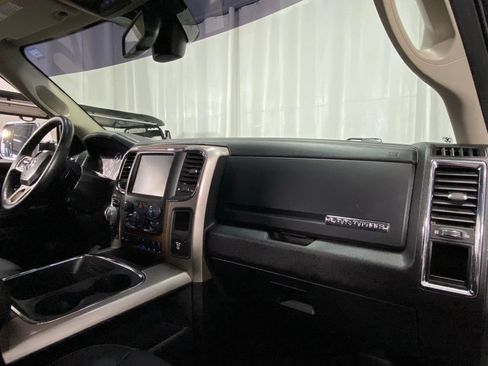 Used 2017 RAM 1500 Laramie AWD/4WD image 31