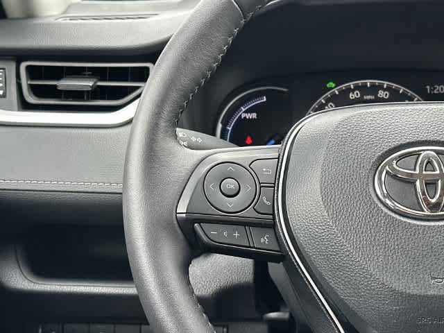 Used 2025 Toyota RAV4 XLE w/ Convenience Package AWD/4WD image 9