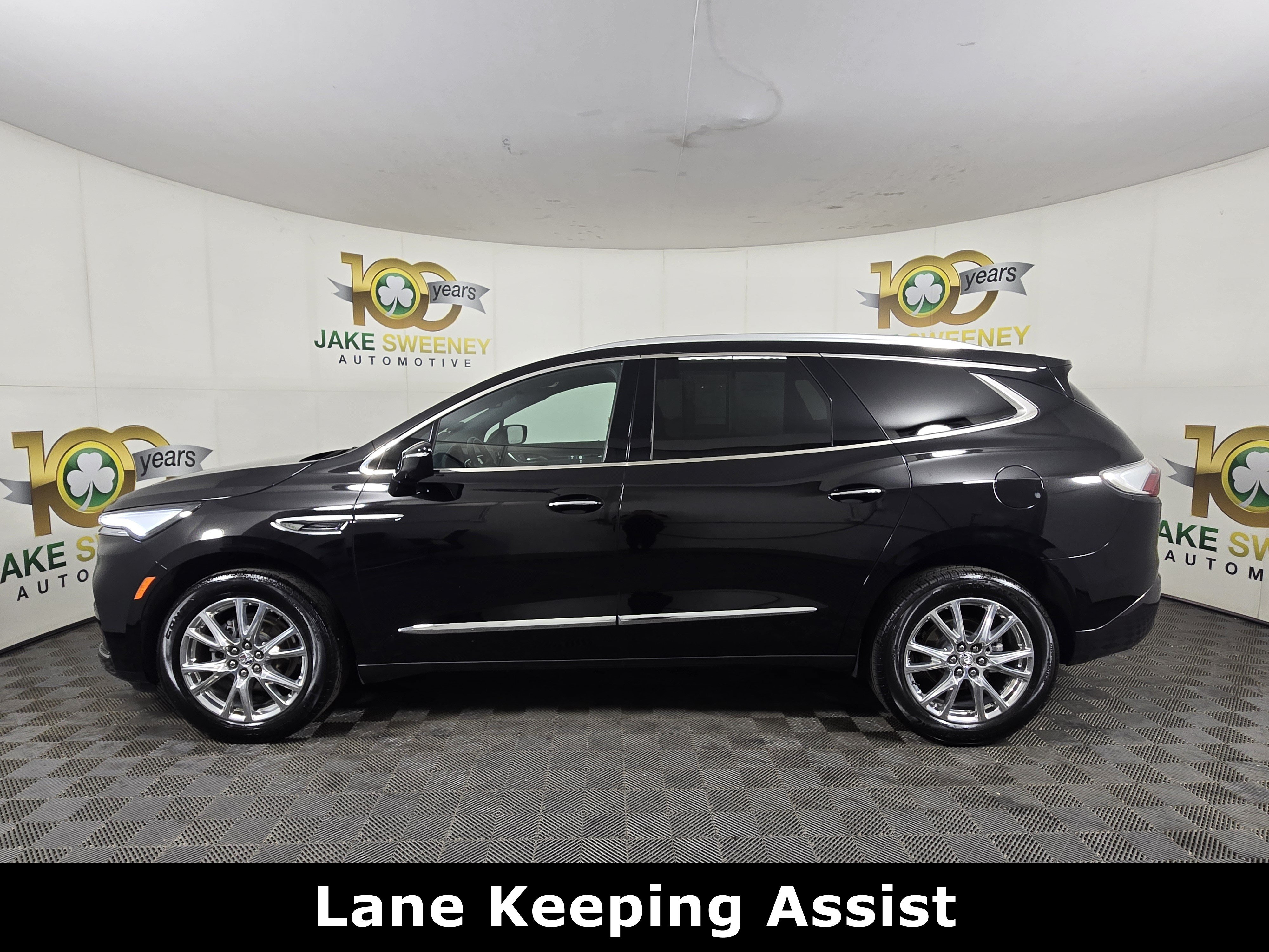 Certified 2024 Buick Enclave Essence w/ Experience Buick Package FWD image 4