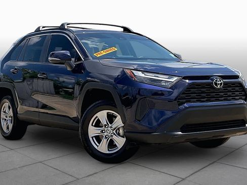 Used 2024 Toyota RAV4 XLE FWD image 3