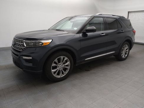 Used 2022 Ford Explorer Limited image 2