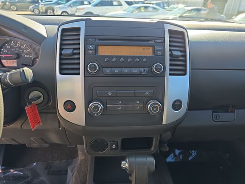 Used 2015 Nissan Frontier S image 26