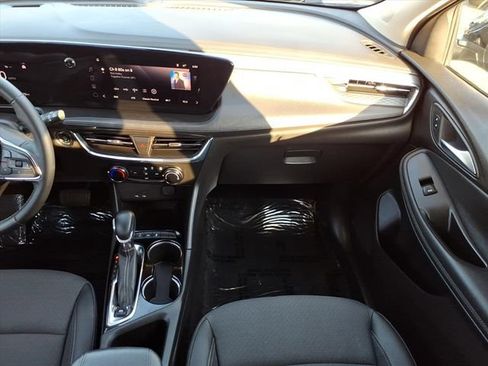 Certified 2024 Buick Encore GX Preferred AWD/4WD image 17