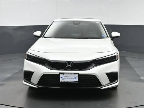 Used 2024 Honda Civic EX-L image 2