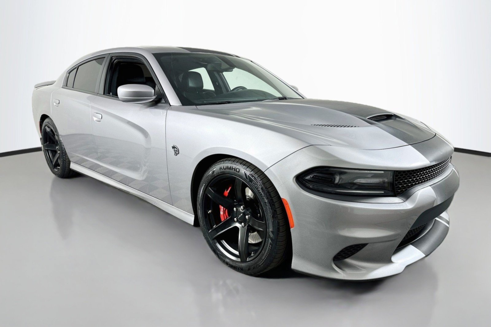 Used 2018 Dodge Charger SRT Hellcat w/ Harman/Kardon Audio Group RWD image 24