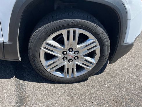 Used 2019 GMC Acadia SLT FWD image 21