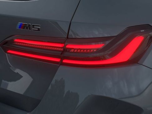 New 2027 BMW M5 Touring AWD/4WD image 8