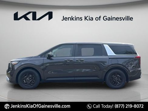 New 2026 Kia Carnival FWD image 6
