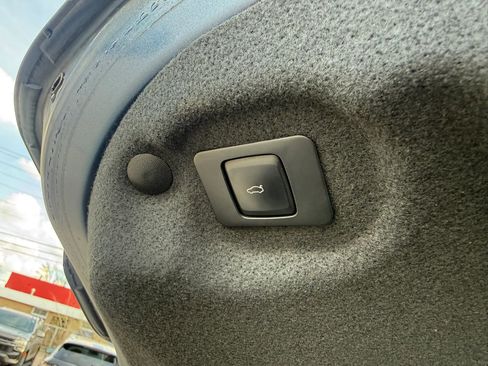 Used 2019 Lincoln MKZ Reserve w/ Reserve Plus Package image 33