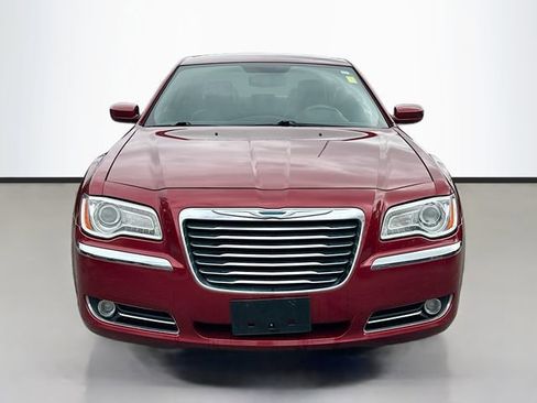 Used 2013 Chrysler 300 AWD w/ Driver Convenience Group image 4