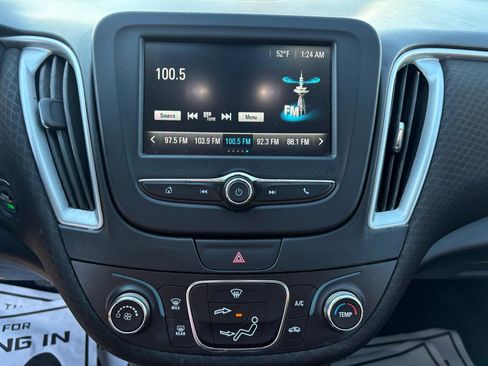 Used 2017 Chevrolet Malibu LS image 25