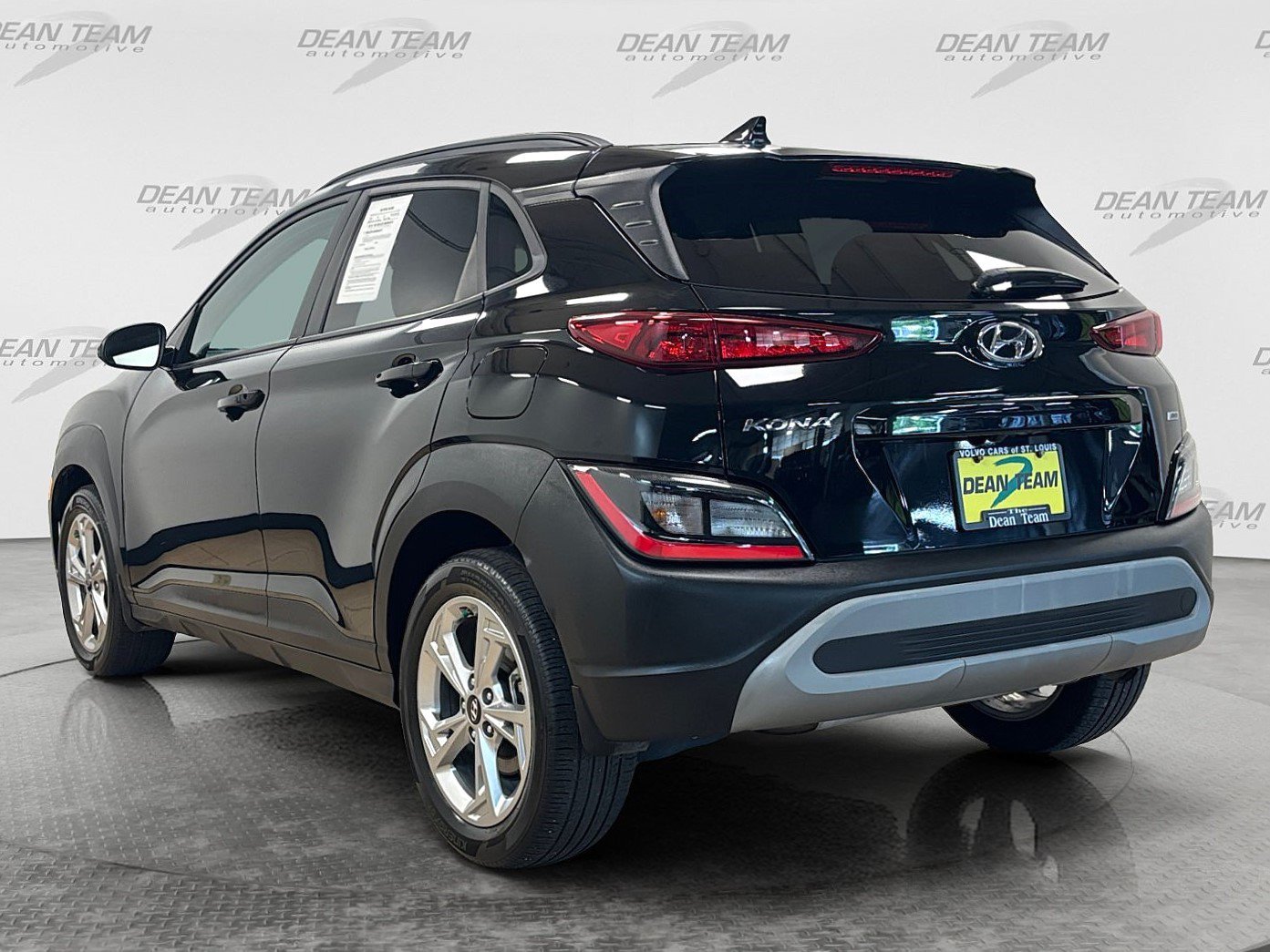Used 2023 Hyundai Kona SEL AWD/4WD image 6