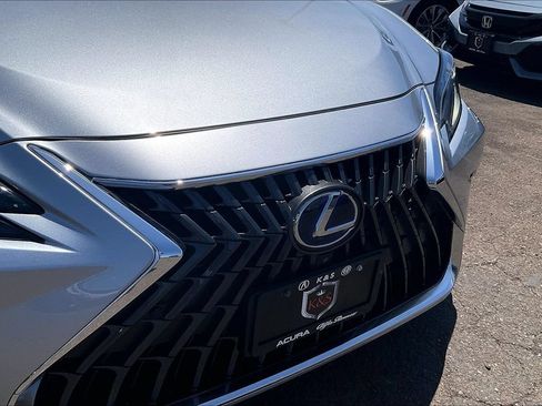 Used 2022 Lexus ES 300h w/ Accessory Package 2 FWD image 25