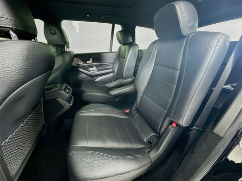 Used 2023 Mercedes-Benz GLS 580 4MATIC image 24