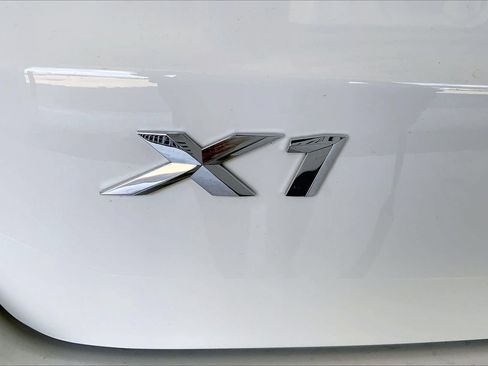 Used 2024 BMW X1 xDrive28i w/ Convenience Package AWD/4WD image 9