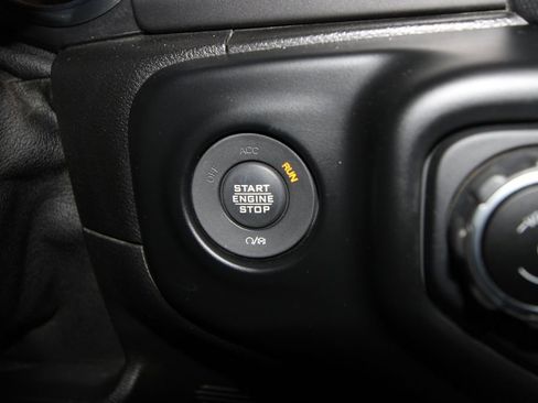 Used 2021 Jeep Wrangler Sport S image 11