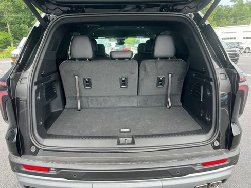 New 2026 Chevrolet Traverse Z71 w/ Enhanced Driving Package AWD/4WD image 14