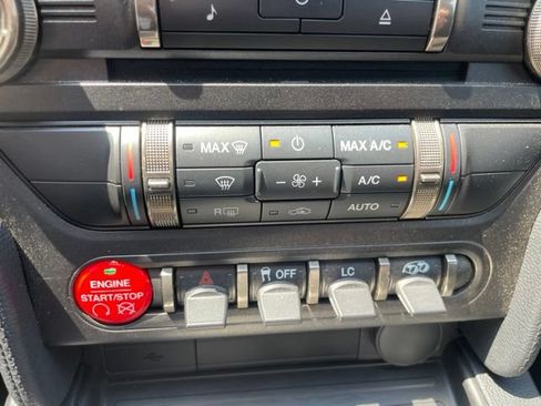 Used 2018 Ford Mustang Shelby GT350 w/ Electronics Package RWD image 21
