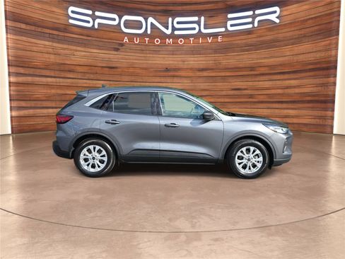 Used 2024 Ford Escape Active image 6