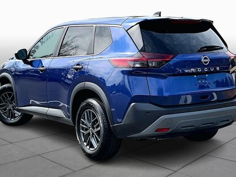 Used 2023 Nissan Rogue S image 11
