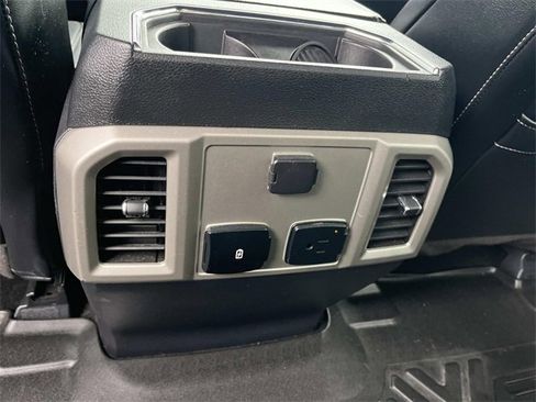 Used 2019 Ford F150 Lariat image 17