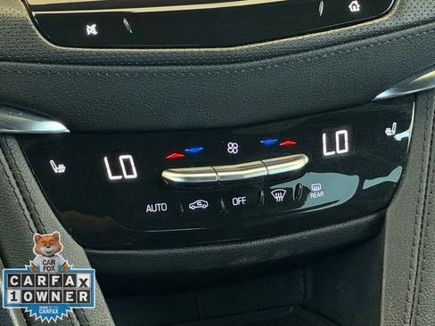 Used 2023 Cadillac XT5 Premium Luxury FWD image 17